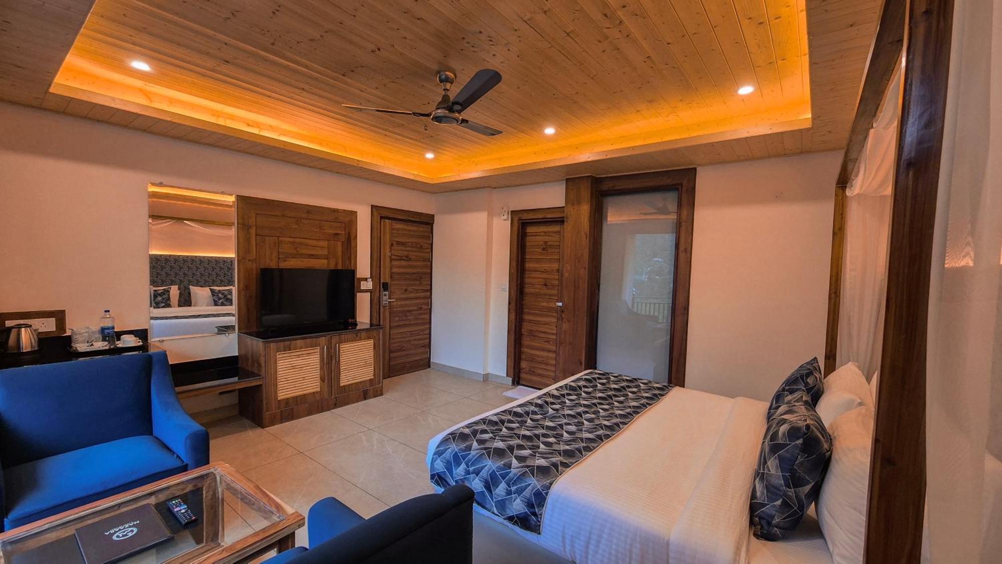 Nazaara - A Luxe Retreat Hotel มะนาลี ภายนอก รูปภาพ