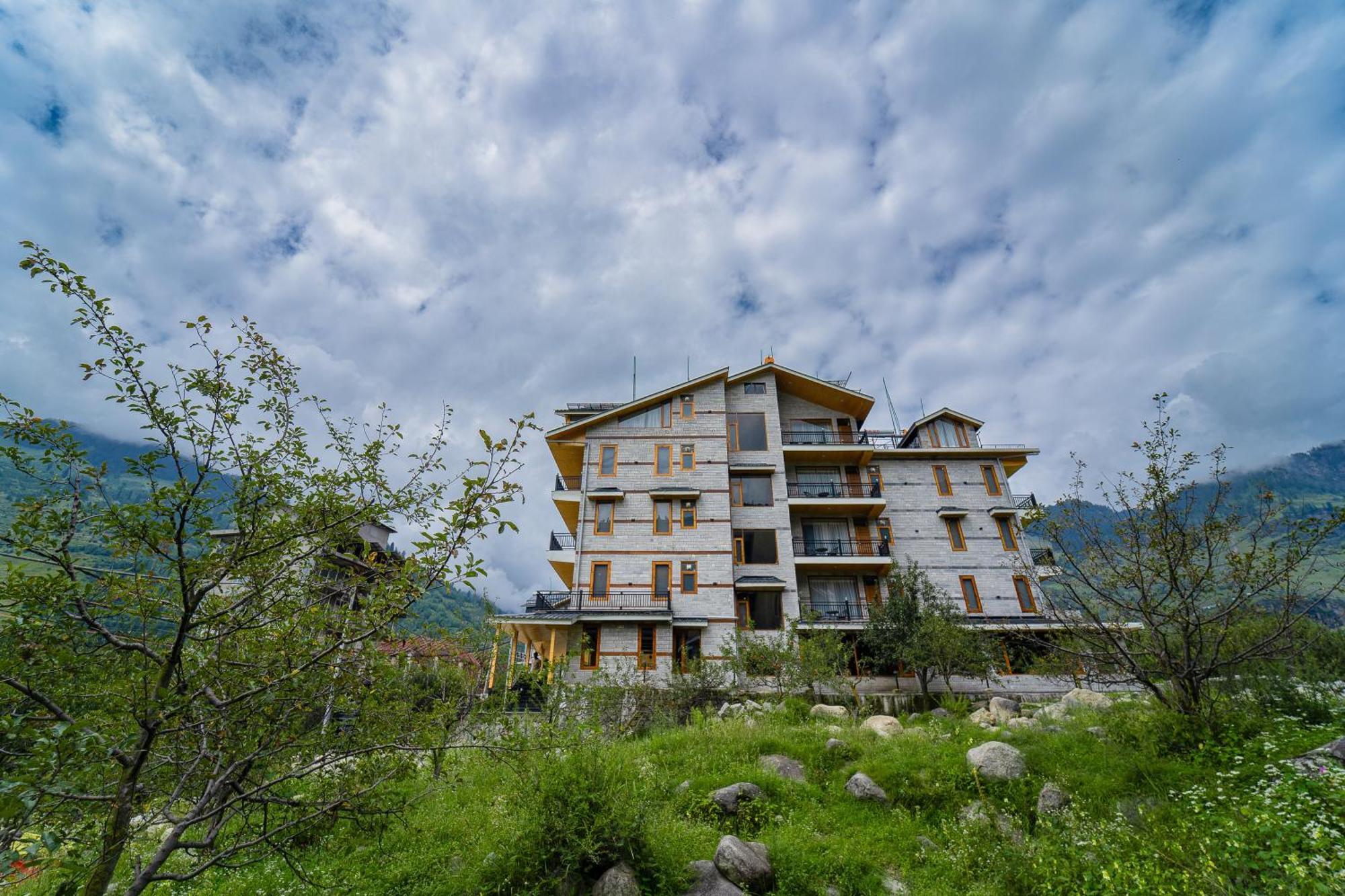Nazaara - A Luxe Retreat Hotel มะนาลี ภายนอก รูปภาพ