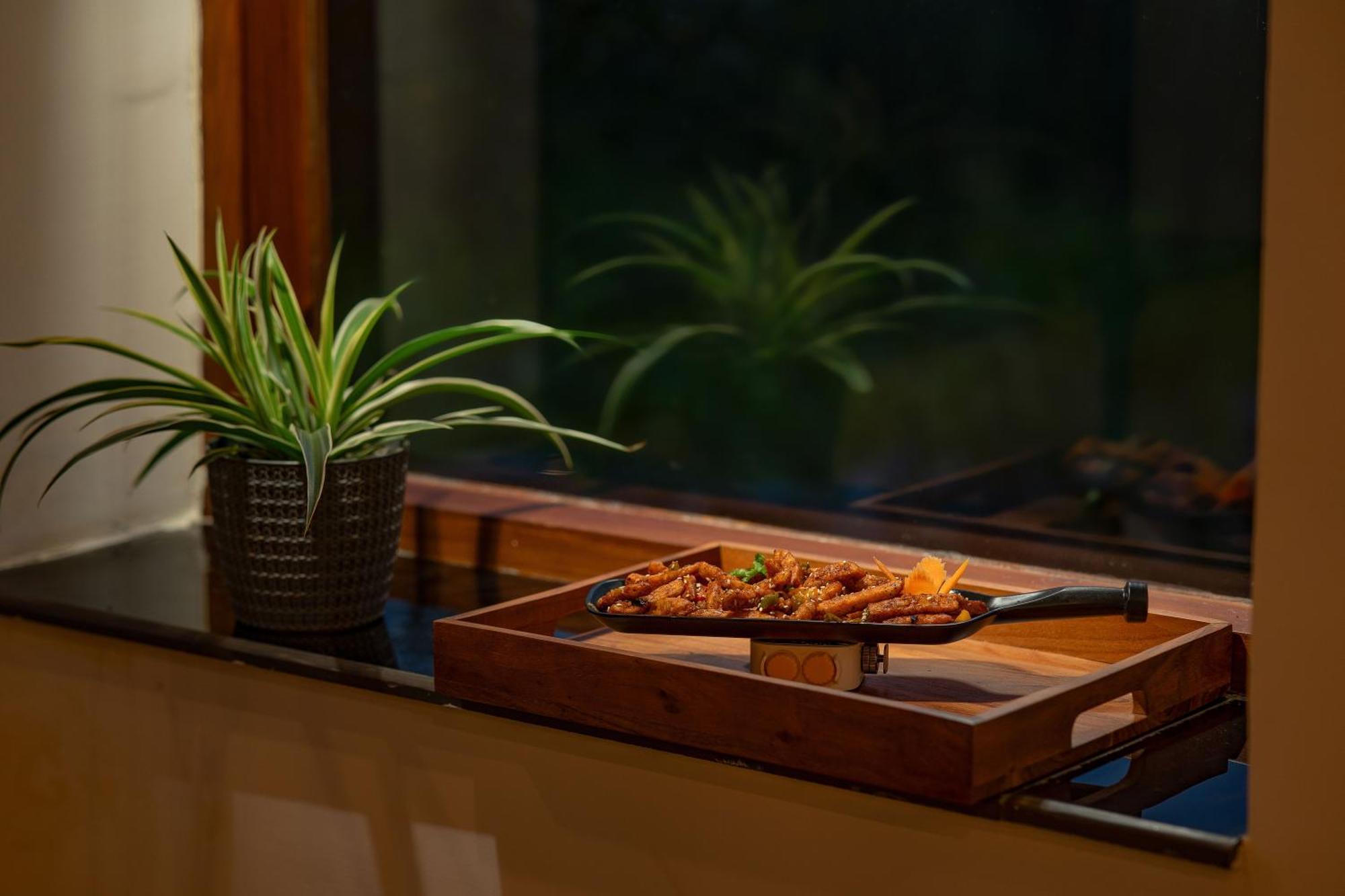 Nazaara - A Luxe Retreat Hotel มะนาลี ภายนอก รูปภาพ