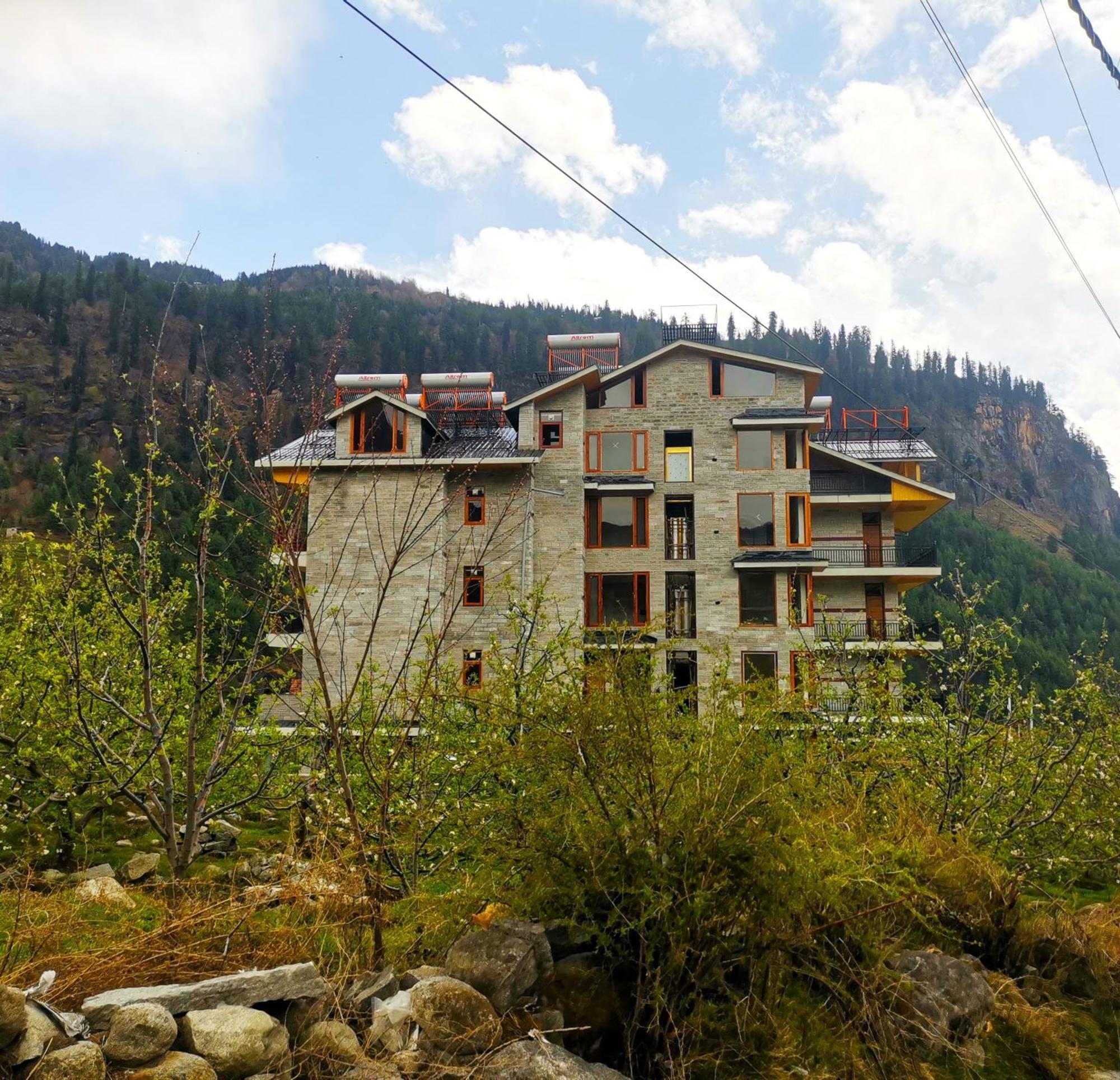 Nazaara - A Luxe Retreat Hotel มะนาลี ภายนอก รูปภาพ